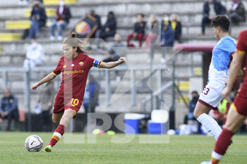 2022-02-05 - Manuela Giugliano of AS Roma during the Serie A match between Roma Calcio and  at Stadio Tre Fontane on February 5, 2022 in Rome, Italy. - AS ROMA VS CALCIO POMIGLIANO - ITALIAN SERIE A WOMEN - SOCCER