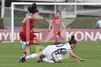 2022-02-27 - Flaminia Simonetti of Inter Women and Andressa Alves of AS Roma Women during the 15th day of the Serie A Championship between A.S. Roma Women and Inter Women at the stadio Tre Fontane on 25th of January, 2022 in Rome, Italy. - AS ROMA VS INTER - FC INTERNAZIONALE - ITALIAN SERIE A WOMEN - SOCCER