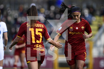 2022-02-27 - Annamaria Serturini and Andressa Alves of AS Roma during the Serie A Women match between AS Roma and FC Internazionale at Stadio Tre Fontane on February 27, 2022 in Rome, Italy. - AS ROMA VS INTER - FC INTERNAZIONALE - ITALIAN SERIE A WOMEN - SOCCER