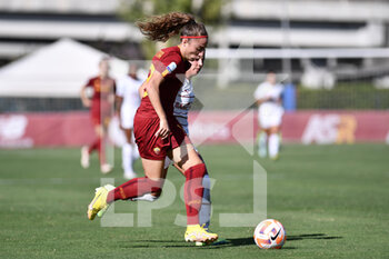 2022-09-10 - Benedetta Glionna of AS Roma during the Serie A Women match between AS Roma and AC Milan at Stadio Tre Fontane on September 10, 2022 in Rome, Italy. - AS ROMA VS AC MILAN - ITALIAN SERIE A WOMEN - SOCCER