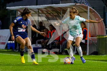 2022-09-30 - Beatrice Merlo (Inter) and Chiara Beccari - COMO WOMEN VS INTER - FC INTERNAZIONALE - ITALIAN SERIE A WOMEN - SOCCER