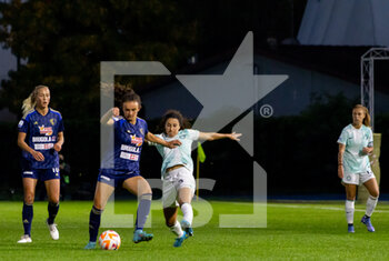 2022-09-30 - Karchouni Ghoutia(Inter) and Hilaj Alma(Como) - COMO WOMEN VS INTER - FC INTERNAZIONALE - ITALIAN SERIE A WOMEN - SOCCER