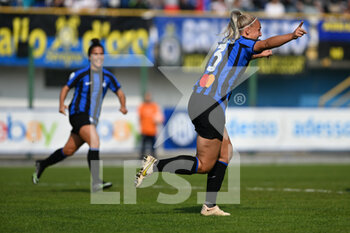 2022-10-15 - Van Der Gragt of Fc Inter celebrating after a goal during the Italian Serie A tootball match between Inter FC Internazionale and AC MIlan on 15 of October 2022 at Stadio Breda in Sesto San Giovanni, Italy Credit: Tiziano Ballabio - INTER - FC INTERNAZIONALE VS AC MILAN - ITALIAN SERIE A WOMEN - SOCCER