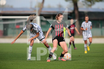 2022-10-22 - Christy Grimshaw of Milan Femminile during the Italian Women’s Serie A, football match between Ac Milan Femminile and  Juventus Women, on 22 October 2022 at Albinoleffe Stadium, Zanica, Italy.  Photo Nderim Kaceli - AC MILAN VS JUVENTUS FC - ITALIAN SERIE A WOMEN - SOCCER