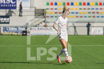 2022-10-29 - Sara Andersen (3) AC Milan Women control the ball during the Italian Women's Serie A 2022/2023 football match between Pomigliano Femminile vs Milan Femminile on October 29, 2022 at the Stadium Comunale in Palma Campania, Italy - POMIGLIANO CALCIO VS AC MILAN - ITALIAN SERIE A WOMEN - SOCCER