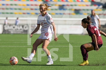 2022-10-29 - Kamila Dubcovà (10) AC Milan Women control the ball during the Italian Women's Serie A 2022/2023 football match between Pomigliano Femminile vs Milan Femminile on October 29, 2022 at the Stadium Comunale in Palma Campania, Italy - POMIGLIANO CALCIO VS AC MILAN - ITALIAN SERIE A WOMEN - SOCCER