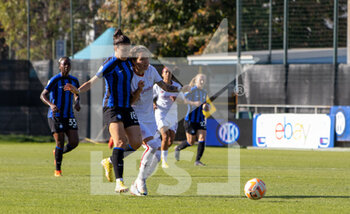 2022-10-29 - Marta Pandini(Inter) and Linari Elena(Roma) - INTER - FC INTERNAZIONALE VS AS ROMA - ITALIAN SERIE A WOMEN - SOCCER