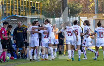 2022-10-29 - Roma Goal Celebration  - INTER - FC INTERNAZIONALE VS AS ROMA - ITALIAN SERIE A WOMEN - SOCCER