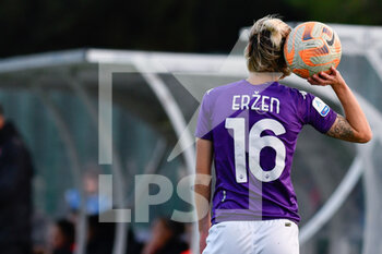2022-11-26 - Kaja Erzen (ACF Fiorentina) - ACF FIORENTINA VS AC MILAN - ITALIAN SERIE A WOMEN - SOCCER