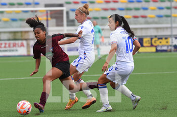 2022-12-03 - Crfistina Sena Das Neves  Pomigliano Calcio  and Cecilia Re AC Sampdoria competes for the ball with  during the Women’s Serie A match between Pomigliano Calcio   v UC Sampdoria  at Stadio Comunale Palma Campania - POMIGLIANO CALCIO VS UC SAMPDORIA - ITALIAN SERIE A WOMEN - SOCCER