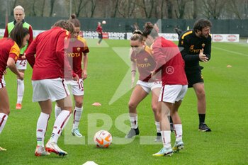 2022-12-04 - Warm Up Team As Roma - AC MILAN VS AS ROMA - ITALIAN SERIE A WOMEN - SOCCER