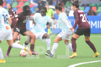 2022-12-10 - Tabitha Chawinga FC Inter competes for the ball with Crfistina Sena Das Neves  Pomigliano Calcio   during the Women’s Serie A match between Pomigliano Calcio   v FC Inter  at Stadio Comunale Palma Campania - POMIGLIANO CALCIO VS INTER - FC INTERNAZIONALE - ITALIAN SERIE A WOMEN - SOCCER