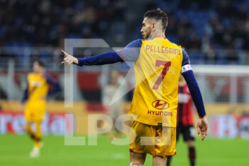 2022-01-06 - Lorenzo Pellegrini of AS Roma gestures during the Serie A 2021/22 football match between AC Milan and AS Roma at Giuseppe Meazza Stadium, Milan, Italy on January 06, 2022 - AC MILAN VS AS ROMA - ITALIAN SERIE A - SOCCER