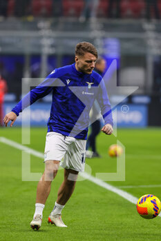 2022-01-09 - Ciro Immobile of SS Lazio warms up during the Serie A 2021/22 football match between FC Internazionale and SS Lazio at Giuseppe Meazza Stadium, Milan, Italy on January 09, 2022 - INTER - FC INTERNAZIONALE VS SS LAZIO - ITALIAN SERIE A - SOCCER