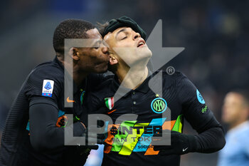 2022-01-09 - Lautaro Martinez of FC Internazionale celebrates after scoring a goal with Denzel Dumfries of FC Internazionale during the Serie A 2021/22 football match between FC Internazionale and SS Lazio at Giuseppe Meazza Stadium, Milan, Italy on January 09, 2022 - INTER - FC INTERNAZIONALE VS SS LAZIO - ITALIAN SERIE A - SOCCER