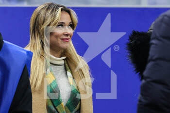 2022-01-09 - Diletta Leotta of DAZN Italia smiling during the Serie A 2021/22 football match between FC Internazionale and SS Lazio at Giuseppe Meazza Stadium, Milan, Italy on January 09, 2022 - INTER - FC INTERNAZIONALE VS SS LAZIO - ITALIAN SERIE A - SOCCER
