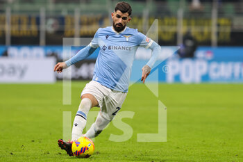 2022-01-09 - Elseid Hysaj of SS Lazio in action during the Serie A 2021/22 football match between FC Internazionale and SS Lazio at Giuseppe Meazza Stadium, Milan, Italy on January 09, 2022 - INTER - FC INTERNAZIONALE VS SS LAZIO - ITALIAN SERIE A - SOCCER