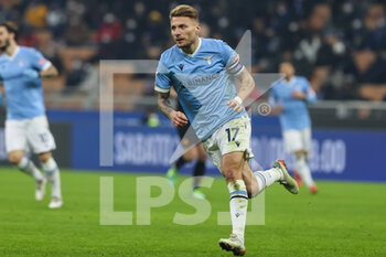 2022-01-09 - Ciro Immobile of SS Lazio in action during the Serie A 2021/22 football match between FC Internazionale and SS Lazio at Giuseppe Meazza Stadium, Milan, Italy on January 09, 2022 - INTER - FC INTERNAZIONALE VS SS LAZIO - ITALIAN SERIE A - SOCCER
