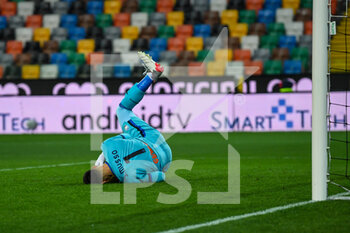 2022-01-09 - Atalanta' s Juan Musso goalkeeper saves a goal - UDINESE CALCIO VS ATALANTA BC - ITALIAN SERIE A - SOCCER