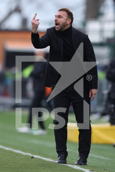 2022-01-09 - Paolo Zanetti (Venezia FC) gestures - VENEZIA FC VS AC MILAN - ITALIAN SERIE A - SOCCER