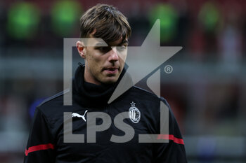 2022-01-17 - Daniel Maldini of AC Milan looks on during the Serie A 2021/22 football match between AC Milan and Spezia Calcio at Giuseppe Meazza Stadium, Milan, Italy on January 17, 2022 - AC MILAN VS SPEZIA CALCIO - ITALIAN SERIE A - SOCCER