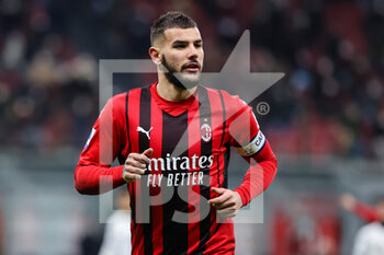 2022-01-17 - Theo Hernandez of AC Milan looks on during the Serie A 2021/22 football match between AC Milan and Spezia Calcio at Giuseppe Meazza Stadium, Milan, Italy on January 17, 2022 - AC MILAN VS SPEZIA CALCIO - ITALIAN SERIE A - SOCCER