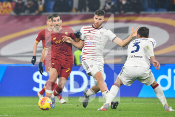 2022-01-16 - Henrikh Mkhitaryan (AS Roma)  during the  Italian Football Championship League A 2021/2022 match between AS Roma vs Cagliari at the Olimpic Stadium in Rome  on 16 January 2021. - AS ROMA VS CAGLIARI CALCIO - ITALIAN SERIE A - SOCCER