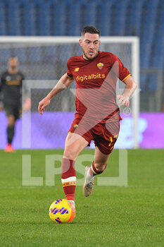 2022-01-16 - Jordan Veretout (AS Roma) during the  Italian Football Championship League A 2021/2022 match between AS Roma vs Cagliari at the Olimpic Stadium in Rome  on 16 January 2021. - AS ROMA VS CAGLIARI CALCIO - ITALIAN SERIE A - SOCCER