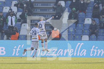 2022-01-16 - The celebration of Gianluca Caprari (Hellas Verona) - US SASSUOLO VS HELLAS VERONA FC - ITALIAN SERIE A - SOCCER