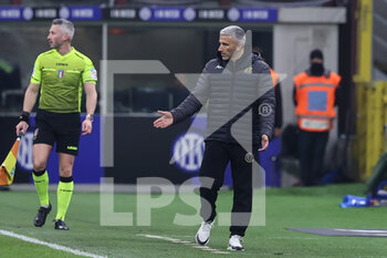 2022-01-22 - Alberto Bertolini Vice Coach of Venezia FC gestures during the Serie A 2021/22 football match between FC Internazionale and Venezia FC at Giuseppe Meazza Stadium, Milan, Italy on January 22, 2022 - INTER - FC INTERNAZIONALE VS VENEZIA FC - ITALIAN SERIE A - SOCCER