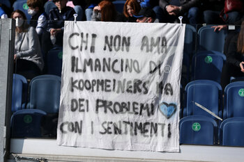 2022-02-06 - Atalanta BC fans show a banner for Teun Koopmeiners (Atalanta BC) - ATALANTA BC VS CAGLIARI CALCIO - ITALIAN SERIE A - SOCCER