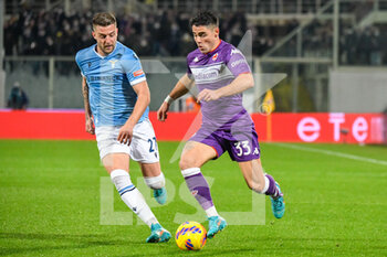 2022-02-05 - Riccardo Sottil (Fiorentina) fights for the ball against Sergej Milinkovic-Savic (Lazio) - ACF FIORENTINA VS SS LAZIO - ITALIAN SERIE A - SOCCER