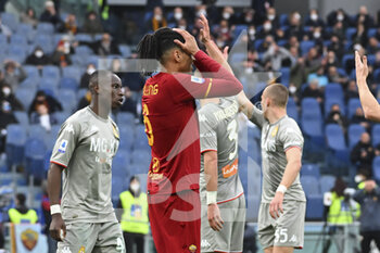 2022-02-05 - Chris Smalling of A.S. Roma during the 24th day of the Serie A Championship between A.S. Roma vs Genoa CFC on 5th February 2022 at the Stadio Olimpico in Rome, Italy. - AS ROMA VS GENOA CFC - ITALIAN SERIE A - SOCCER