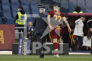 2022-02-05 - José Mourinho of A.S. Roma and Nicolo' Zaniolo of A.S. Roma during the 24th day of the Serie A Championship between A.S. Roma vs Genoa CFC on 5th February 2022 at the Stadio Olimpico in Rome, Italy. - AS ROMA VS GENOA CFC - ITALIAN SERIE A - SOCCER