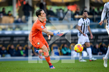 2022-02-13 - Udinese's Marco Silvestri portrait in action - HELLAS VERONA FC VS UDINESE CALCIO - ITALIAN SERIE A - SOCCER