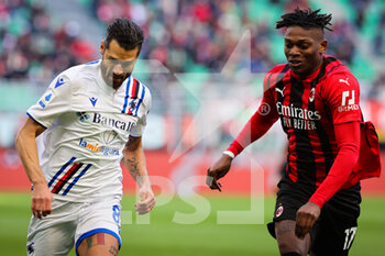 2022-02-13 - Antonio Candreva of UC Sampdoria and Rafael Leao of AC Milan in action during the Serie A 2021/22 football match between AC Milan and UC Sampdoria at Giuseppe Meazza Stadium, Milan, Italy on February 13, 2022 - AC MILAN VS UC SAMPDORIA - ITALIAN SERIE A - SOCCER