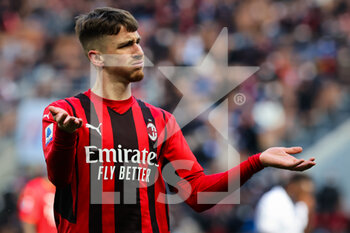 2022-02-13 - Alexis Saelemaekers of AC Milan gestures during the Serie A 2021/22 football match between AC Milan and UC Sampdoria at Giuseppe Meazza Stadium, Milan, Italy on February 13, 2022 - AC MILAN VS UC SAMPDORIA - ITALIAN SERIE A - SOCCER