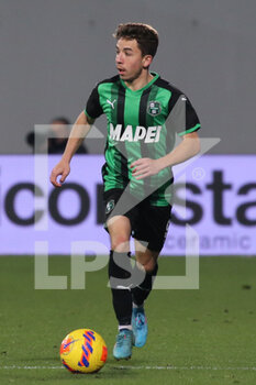 2022-02-13 - Maxime Lopes of US SASSUOLO in action during the Serie A match between US Sassuolo and AS Roma at Mapei Stadium-Città del Tricolore on February 13, 2022 in Reggio Emilia, Italy. - US SASSUOLO VS AS ROMA - ITALIAN SERIE A - SOCCER