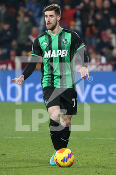 2022-02-13 - Giorgos Kyriakopoulos of US SASSUOLO in action during the Serie A match between US Sassuolo and AS Roma at Mapei Stadium-Città del Tricolore on February 13, 2022 in Reggio Emilia, Italy. - US SASSUOLO VS AS ROMA - ITALIAN SERIE A - SOCCER