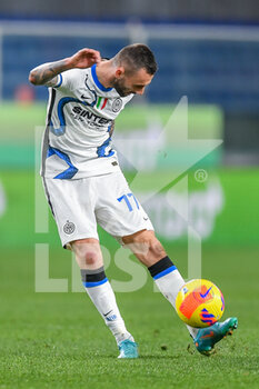 2022-02-25 - Marcelo Brozovic (Inter) - GENOA CFC VS INTER - FC INTERNAZIONALE - ITALIAN SERIE A - SOCCER