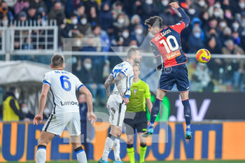 2022-02-25 - Stefan de Vrij (Inter) - Marcelo Brozovic (Inter) - Filippo Melegoni  (Genoa) - GENOA CFC VS INTER - FC INTERNAZIONALE - ITALIAN SERIE A - SOCCER