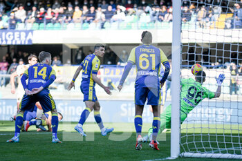 2022-02-27 - Verona's Lorenzo Montipò saves a goal - HELLAS VERONA FC VS VENEZIA FC - ITALIAN SERIE A - SOCCER