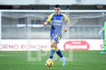 2022-02-27 - Verona's Bosko Sutalo portrait in action - HELLAS VERONA FC VS VENEZIA FC - ITALIAN SERIE A - SOCCER