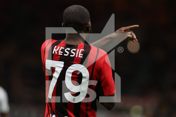 2022-02-25 - Franck Kessie of AC Milan gestures during the Serie A 2021/22 football match between AC Milan and Udinese Calcio at Giuseppe Meazza Stadium, Milan, Italy on February 25, 2022 - AC MILAN VS UDINESE CALCIO - ITALIAN SERIE A - SOCCER
