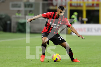 2022-02-25 - Junior Messias of AC Milan in action during the Serie A 2021/22 football match between AC Milan and Udinese Calcio at Giuseppe Meazza Stadium, Milan, Italy on February 25, 2022 - AC MILAN VS UDINESE CALCIO - ITALIAN SERIE A - SOCCER