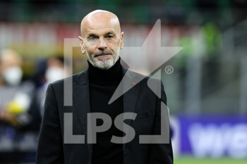 2022-02-25 - Stefano Pioli Head Coach of AC Milan during the Serie A 2021/22 football match between AC Milan and Udinese Calcio at Giuseppe Meazza Stadium, Milan, Italy on February 25, 2022 - AC MILAN VS UDINESE CALCIO - ITALIAN SERIE A - SOCCER