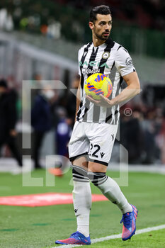 2022-02-25 - Pablo Mari of Udinese Calcio in action during the Serie A 2021/22 football match between AC Milan and Udinese Calcio at Giuseppe Meazza Stadium, Milan, Italy on February 25, 2022 - AC MILAN VS UDINESE CALCIO - ITALIAN SERIE A - SOCCER