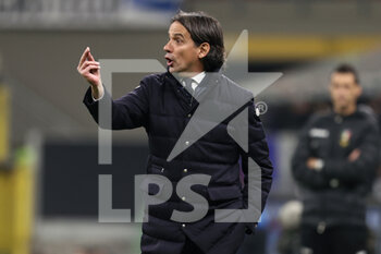 2022-03-04 - Simone Inzaghi (FC Internazionale) gestures - INTER - FC INTERNAZIONALE VS US SALERNITANA - ITALIAN SERIE A - SOCCER