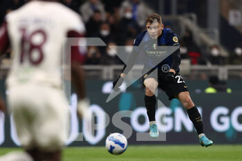 2022-03-04 - Nicolo Barella (FC Internazionale) shoots the ball - INTER - FC INTERNAZIONALE VS US SALERNITANA - ITALIAN SERIE A - SOCCER
