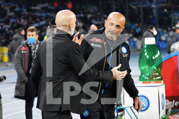 2022-03-06 - Milan's head coach Stefano Pioli and Napoli's head coach Luciano Spalletti shake hands before the match - SSC NAPOLI VS AC MILAN - ITALIAN SERIE A - SOCCER